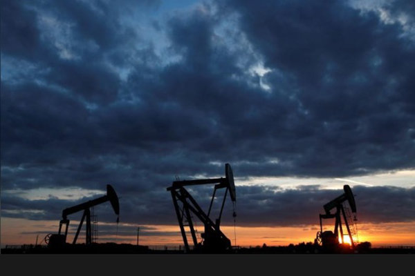 افت قیمت نفت با افزایش مبتلایان جهانی به ویروس کرونا