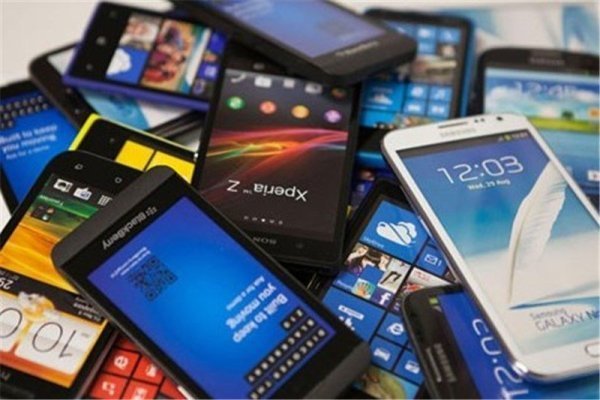 رئیس سازمان حمایت : هیچ بهانه‌ای برای افزایش قیمت گوشی تلفن همراه وجود ندارد