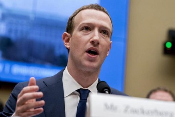 زاکربرگ فیسبوک سومین میلیاردر جهان شد