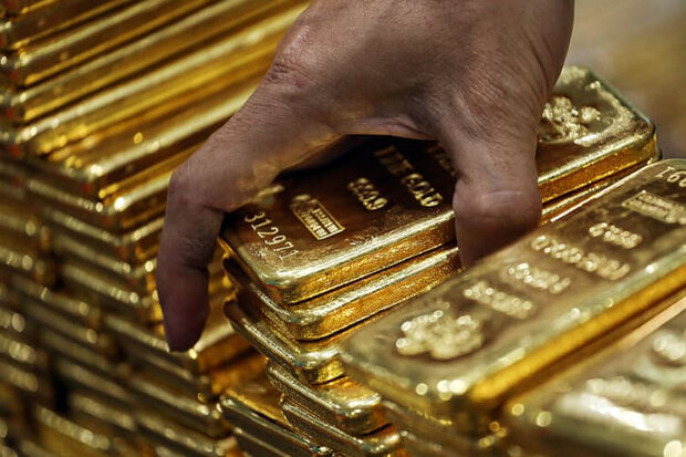 در معاملات شب گذشته؛ قیمت جهانی طلا ۲ درصد سقوط کرد