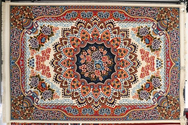 صادرات فرش ایرانی با خواص آنتی‌باکتریال به چند قاره‌