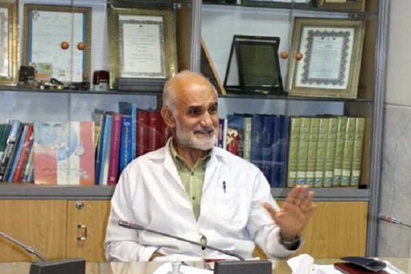 رئیس شورای عالی نظام پزشکی: هیچ تعارضی بین نقش های چند گانه پزشک وجود ندارد