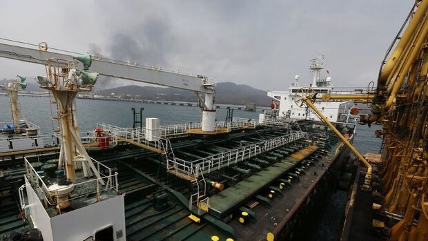 مدیرکل بنادر و دریانوردی هرمزگان خبر داد: پهلوگیری ۵۰۰ شناور سوختی در ۵ ماهه نخست امسال در بندر شهید رجایی