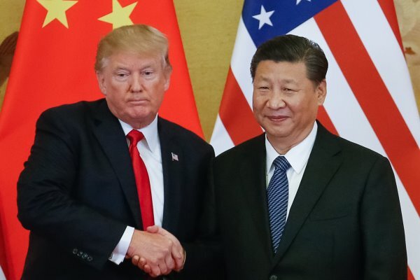 ترامپ باز هم چین را به قطع کامل روابط تهدید کرد