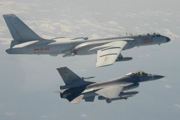 همزمان با سفر وزیر بهداشت آمریکا؛ وزارت دفاع تایوان از رهگیری ۲ جنگنده چینی خبر داد