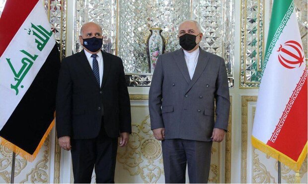 ظریف در دیدار با فواد حسین: ایران از روند سیاسی و حاکمیت عراق حمایت می کند