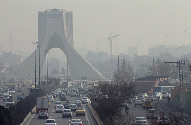 ادامه شرایط آلودگی هوا/ تهران برای گروه های حساس آلوده است