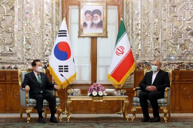 قالیباف در دیدار نخست وزیر کره جنوبی: پول‌های بلوکه ایران آزاد شود