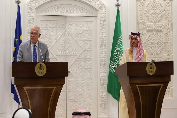 در جریان نشست خبری با بورل اعلام کرد: موضع گیری وزیرخارجه عربستان درباره گفتگوهای ریاض و تهران