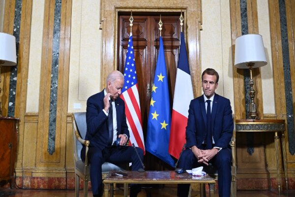 بایدن در دیدار با ماکرون : اقدام اخیر آمریکا در قبال فرانسه مدبرانه نبود