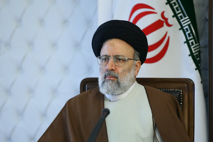 در مذاکرات هسته‌ای از حقوق ملت ایران عقب‌نشینی نخواهیم کرد