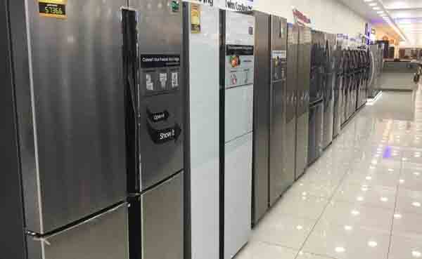 معاون امور صنایع وزارت صمت: لوازم خانگی فقط باید ۲۵ درصد نسبت به پارسال رشد قیمت داشته باشد