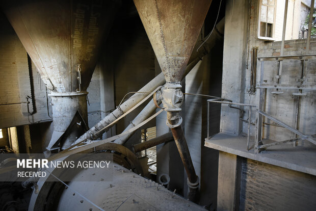 افزایش قیمت سیمان ربطی به قطع برق ندارد