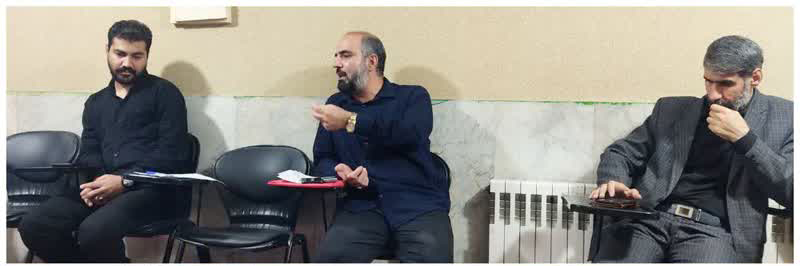 نشست دبیر مجمع فعالان مهدوی جنوب شرق استان تهران با فعالان مهدوی شهرستان قرچک