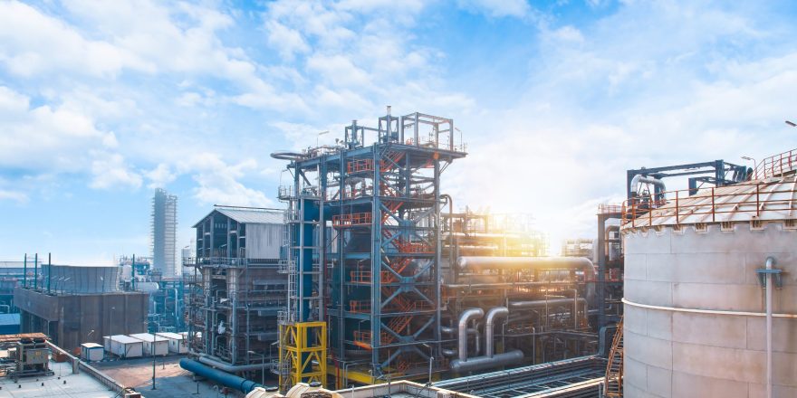 تمجید مدیرعامل هلدینگ انرژی سپهر از شجاعت، وطن پرستی و احساس مسئولیت همکاران در منطقه عملیاتی